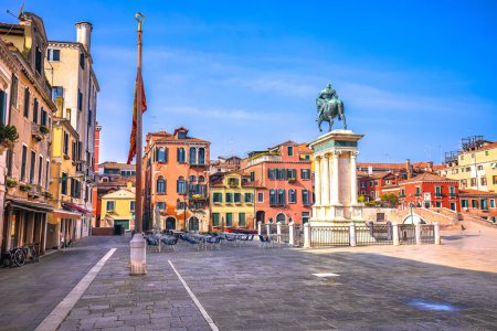 Foto de Campo Santi Plaza Giovanni e Paolo en Venecia vista de arquitectura colorida, norte de Italia - Imagen libre de derechos