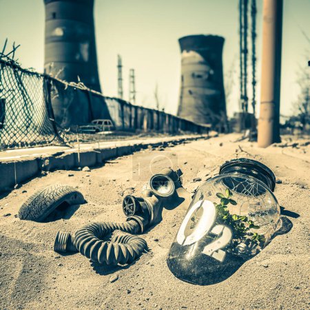 Étrange bocal avec plante dans une ville déserte polluée. Ville détruite et polluée.