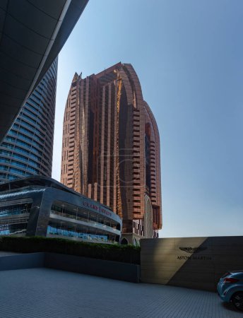 Foto de Imagen del Bab AlQasr Hotel y del Grand Hyatt Abu Dhabi Hotel and Residences Emirates Pearl. - Imagen libre de derechos