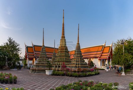 A picture of the spires at the Wat Pho Temple.