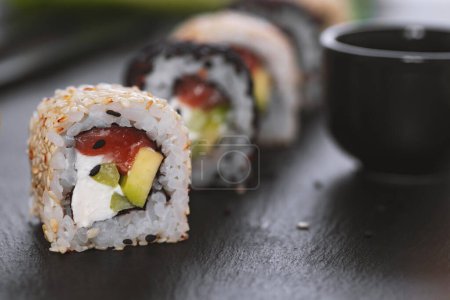 Foto de Sushi roll with rice. Sushi menu. Japanese food. - Imagen libre de derechos