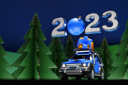 Téléchargez les photos : Christmas blue SUV car with gift boxes on the background of a winter landscape. Goods delivery concept and Happy New Year greeting card.The concept of the new year and Christmas in the automotive field. - en image libre de droit
