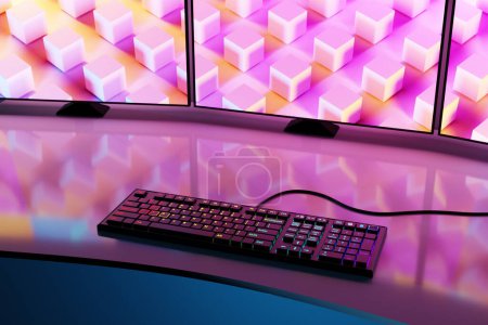 Foto de 3d ilustración, Potente jugador de computadoras personales con tres monitores. Acogedor escritorio para gamer, monitor con teclado rgb con luz de fondo azul y neón. - Imagen libre de derechos