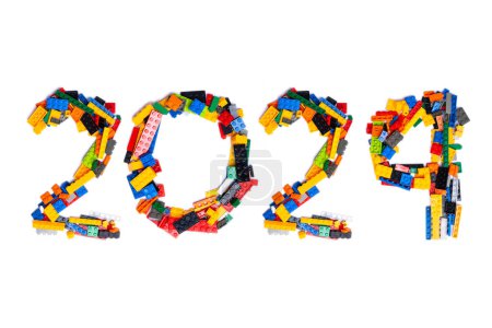 Foto de Encabezado del calendario número 2024 de la construcción infantil multicolor establecido sobre un fondo blanco. Feliz Año Nuevo 2024 fondo colorido. - Imagen libre de derechos