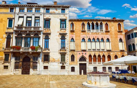 Téléchargez les photos : Venise (Venise, Italie. Bâtiments anciens et italia traditionnels - en image libre de droit