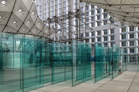 Téléchargez les photos : Détails de l'Arche de la Défense à Paris - en image libre de droit