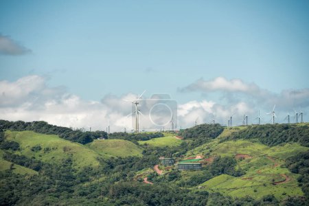 Téléchargez les photos : Windmill landscape of Costa Rica - en image libre de droit