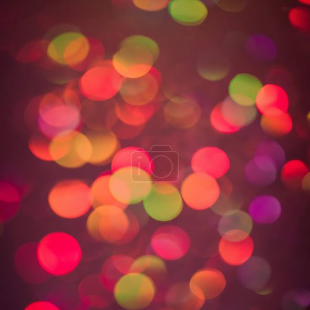 Téléchargez les photos : Lumières déconcentrées de Noël, fond abstrait de fête de vacances - en image libre de droit