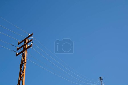 Téléchargez les photos : Documentation photographique d'une ancienne ligne de transport d'électricité - en image libre de droit