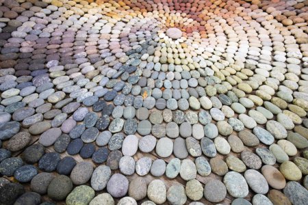 Téléchargez les photos : Photographie de la composition multicolore d'une mosaïque de pierres - en image libre de droit