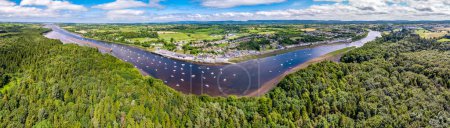 Téléchargez les photos : Vue aérienne de la rivière Moy à Ballina dans le comté de Mayo - République d'Irlande. - en image libre de droit