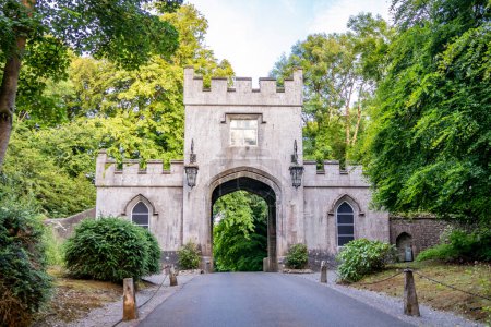 Téléchargez les photos : L'entrée du château de Markree, Collooney, comté de Sligo, Irlande. - en image libre de droit