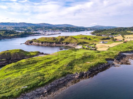 Téléchargez les photos : Aerial of Carntullagh Head by Killybegs in County Donegal - Republic of Ireland. - en image libre de droit