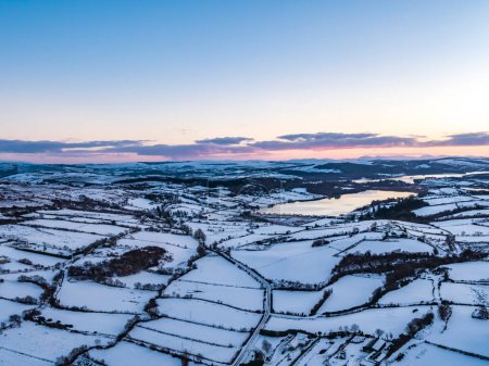 Téléchargez les photos : Vue aérienne de Glendowan, Lough Gartan, Comté de Donegal - Irlande. - en image libre de droit