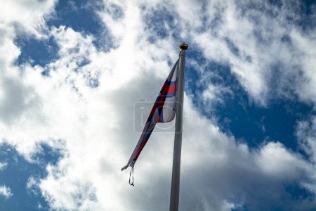 Téléchargez les photos : Drapeau des îles Féroé agitant le vent
. - en image libre de droit
