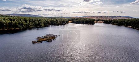 Foto de Vista aérea de Lough Anna, el suministro de agua potable para Glenties y Ardara - Condado de Donegal, Irlanda. - Imagen libre de derechos