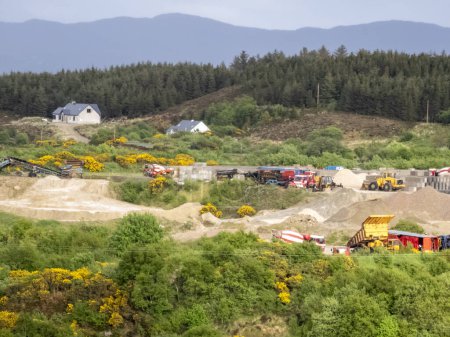 Téléchargez les photos : Site de production de sable et de gravier près de Muckish Mountain, comté de Donegal, Irlande. - en image libre de droit