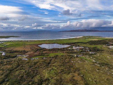 Foto de Vista aérea de Naran por Portnoo en el Condado de Donegal - Irlanda. - Imagen libre de derechos