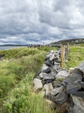Le nouveau sentier au port de Portnoo dans le comté de Donegal, Irlande