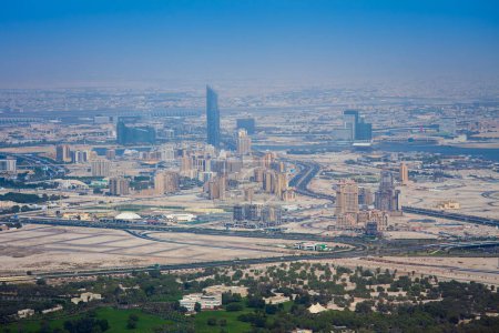 Téléchargez les photos : Paysage urbain de Dubaï, vue aérienne. UAE - en image libre de droit