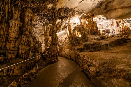 asombrosas fotos de cuevas de Drach en Mallorca, España, Europa