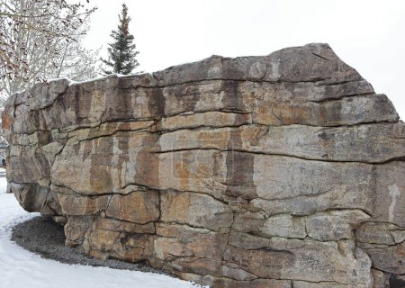 Der Buffalo Rubbin Stone wurde vor 18.000 Jahren von einem Gletscher in Calgary, Kanada, abgelagert