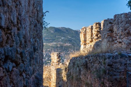 Téléchargez les photos : Vue sur la ville d'Alanya depuis le château d'Alanya en Turquie - en image libre de droit