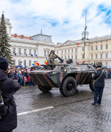 Téléchargez les photos : Arad, Arad - Roumanie - 01.01.2024 : Unité militaire TAB au défilé de la fête nationale - en image libre de droit