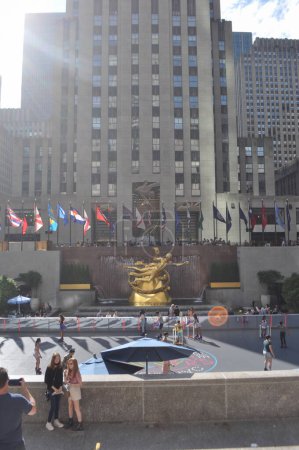 Téléchargez les photos : NEW YORK, États-Unis - 09 juillet 2022 : The Rockefeller Center - en image libre de droit
