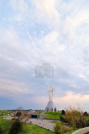 Téléchargez les photos : Le monument de la Patrie à Kiev. Musée national ukrainien de la Seconde Guerre mondiale. - en image libre de droit