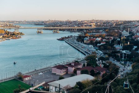 Vue sur la ville d'Istanbul et la baie de Golden Horn depuis le point de vue de Pier Loti