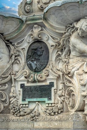 Photo for ERLANGEN, GERMANY - DEC. 16, 2023: Detail of the Pauli Fountain (Paulibrunnen). Was donated by the merchant couple Pauli since 1889. Designed in the style of the Neo-Renaissance by Friedrich Wanderer. - Royalty Free Image