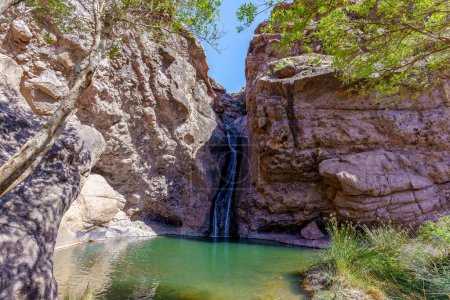 Téléchargez les photos : Paysage avec la cascade El Charco Azul, Gran Canary, Espagne - en image libre de droit