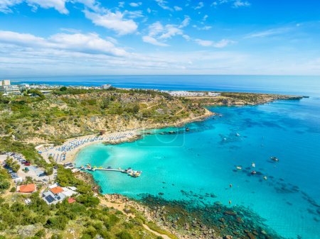 Téléchargez les photos : Paysage avec plage Konnos à Protaras, Chypre - en image libre de droit