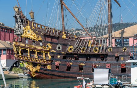 Detail eines historischen Segelschiffs in Genua, der Hauptstadt der italienischen Region Ligurien