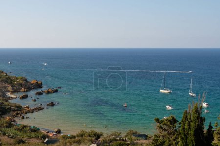 San Blas Beach est une petite plage de sable située sur la côte nord de l'île de Gozo - Nadur, Malte