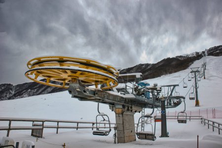 Skiliftanlage nach Schneefall nicht in Betrieb