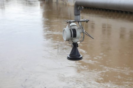 Sonda hidrométrica ultrasónica para medición del nivel del agua del río y monitoreo de la altura del agua para prevenir riesgos hidrográficos