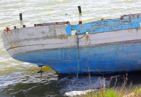 naufragio de un barco de contrabando utilizado para el cruce de migrantes mediterráneos