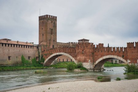 Foto de la vista de Verona Italia. Tomado el 1 de mayo de 2023.