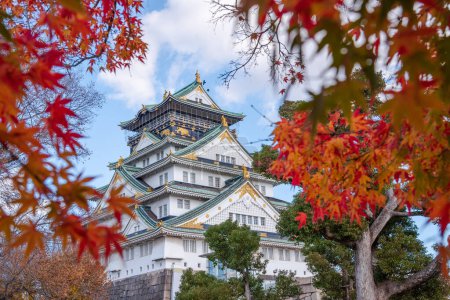 Die Burg ist eines der berühmtesten Wahrzeichen Japans und spielte eine wichtige Rolle bei der Vereinigung Japans im sechzehnten Jahrhundert.