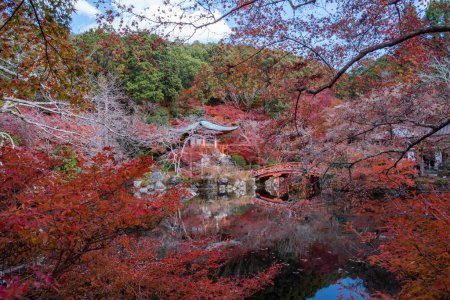 Foto de El mirador más hermoso de daigoji es un destino turístico popular en Kyoto, Japón. - Imagen libre de derechos