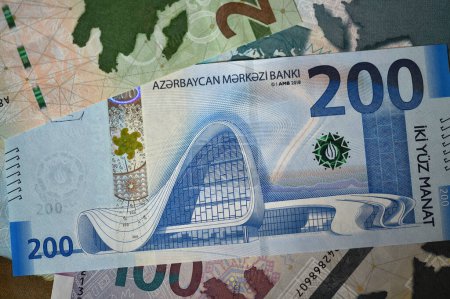 Téléchargez les photos : Some current banknotes of Azerbaijan - en image libre de droit