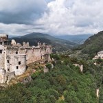 Travel report with a drone: overhead picture of the historic remains of Castel Govone in Finale Ligure