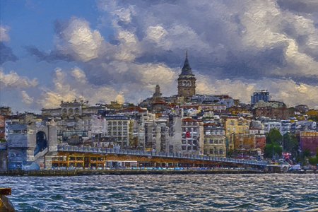 Istanbul, Türkei. Pier Eminonu, Bosporus, Blick auf den Bezirk Karakoy, den Galata-Turm und die Galata-Brücke. Früher Morgen fangen Fischer Fische auf der Brücke.