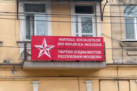 Téléchargez les photos : Chisinau, Moldavie - 8 mars 2023 : Emblème du Parti socialiste de la République de Moldavie. - en image libre de droit