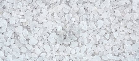 Textura de sal marina. Gran sal blanca como fondo, vista superior.