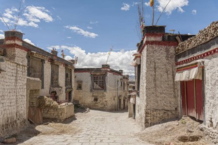 Foto de Gyantse es considerada históricamente la tercera ciudad más grande e importante de la Región Autónoma del Tíbet. - Imagen libre de derechos