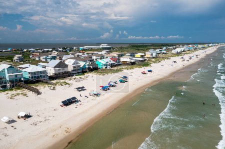 Téléchargez les photos : Maisons colorées en bord de mer sur le golfe du Mexique en Alabama, États-Unis - en image libre de droit
