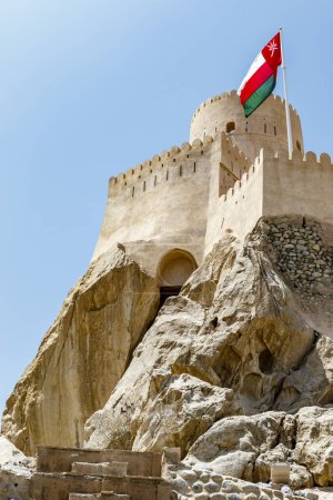 Foto de Exterior del fuerte de Nakhal en Nakhal, Omán, Arabia, Oriente Medio - Imagen libre de derechos